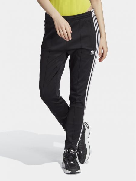 Slim fit priliehavé teplákové nohavice Adidas čierna