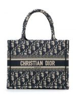 Christian Dior moterims