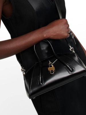 Миниатюрная кожаная сумка через плечо Antigona Stretch Givenchy, черный