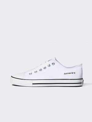 Csipkés lapos talpú fűzős sneakers Defacto fehér