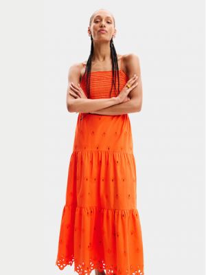 Priliehavé šaty Desigual oranžová