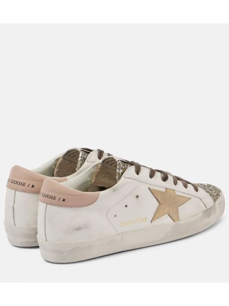 Δερμάτινα sneakers με μοτίβο αστέρια Golden Goose