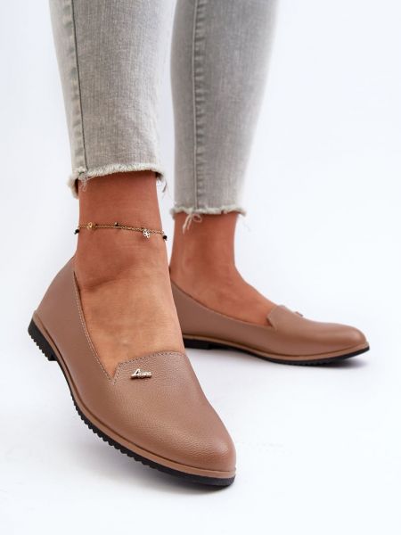 Ilma kontsaga loafer-kingad Kesi pruun