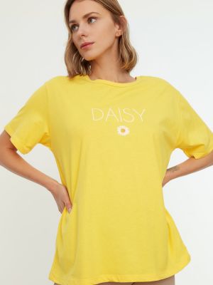 Тениска Trendyol жълто