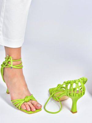 Nizki čevlji z vezalkami s čipko Fox Shoes zelena