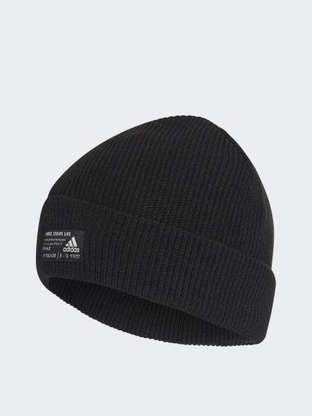 Черная шапка Adidas