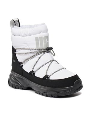 Škornji za sneg Ugg bela