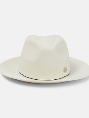Вълнена шапка с периферия от филц Maison Michel бяло