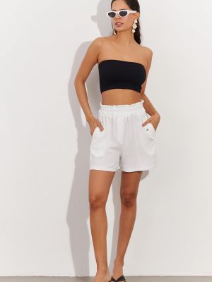 Pantaloni scurți de in cu buzunare Cool & Sexy alb