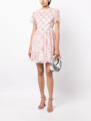 Platėjanti suknelė su blizgučiais iš tiulio Needle & Thread rožinė
