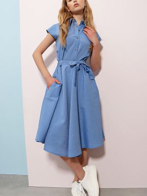 Lniana sukienka bez rękawów pleciona Trend Alaçatı Stili niebieska