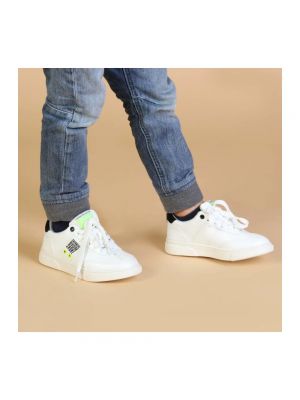 Sneakersy Shone białe