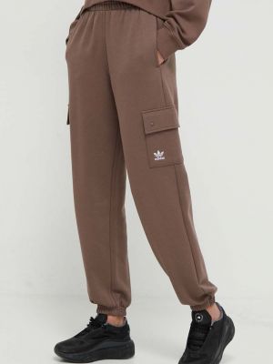 Cargo kalhoty s aplikacemi Adidas Originals hnědé