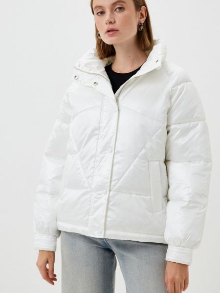 Белая утепленная демисезонная куртка снежная королева