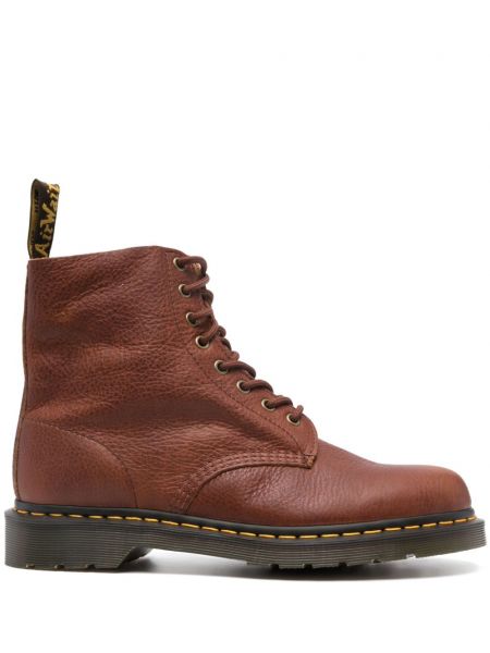 Saapikkaat Dr. Martens ruskea