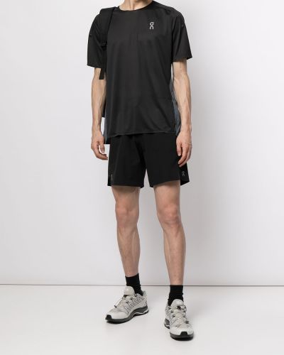 Camiseta con estampado On Running negro
