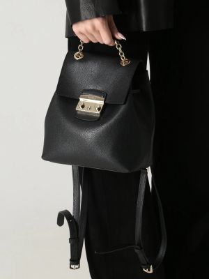 Кожаный рюкзак Furla черный