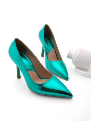 Полуотворени обувки с ток Marjin зелено