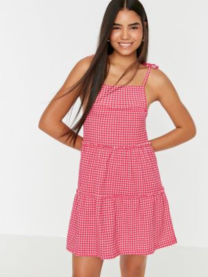 Pletené mini šaty Trendyol růžové