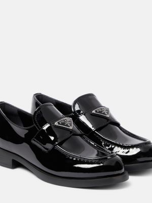 Δερμάτινα loafers από λουστρίνι Prada μαύρο