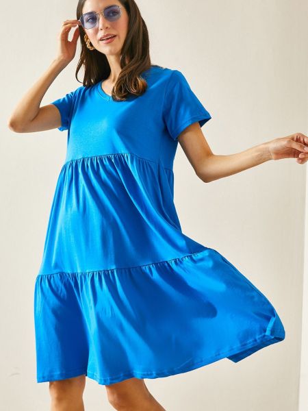 Φόρεμα από βισκόζη με λαιμόκοψη v Xhan μπλε