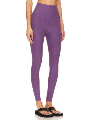 Pantalones Beyond Yoga violeta