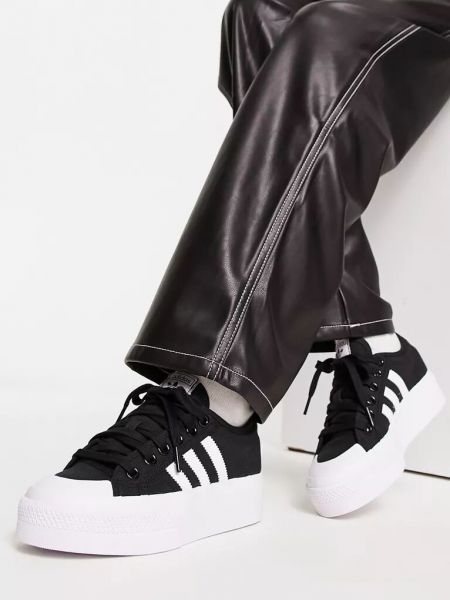 Кроссовки на платформе Adidas Originals белые