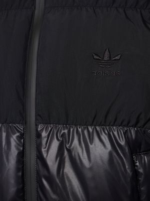 Nylonowa kurtka puchowa Adidas Originals czarna