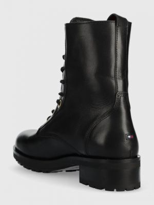 Kožené kotníkové boty na podpatku na plochém podpatku Tommy Hilfiger černé