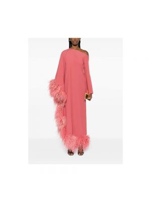 Sukienka długa w piórka Taller Marmo różowa