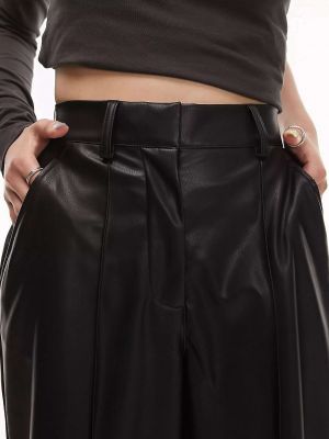 Плиссированные кожаные брюки из искусственной кожи Topshop Petite черные