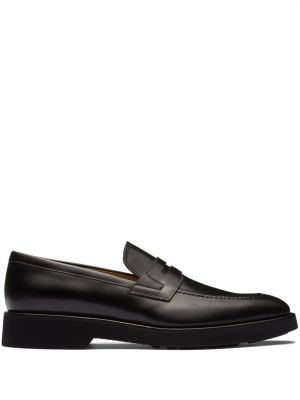 Nahast loafer-kingad Church's must