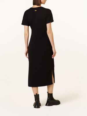 Pouzdrové šaty Barbour International černé