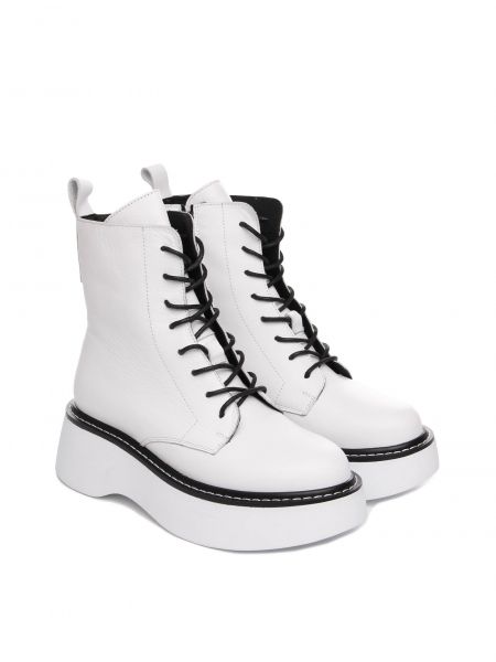 Белые ботинки Ditto