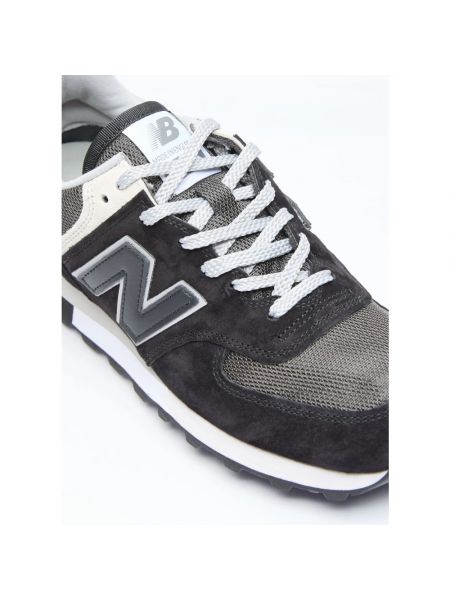 Sneakersy zamszowe z siateczką New Balance 576 czarne