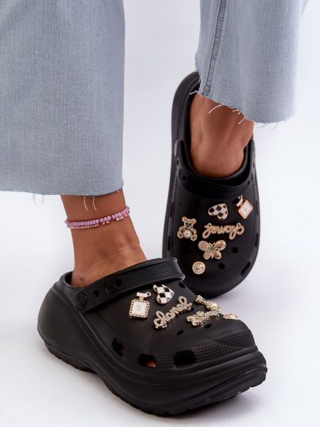 Papuče sa šiljcima Kesi crna