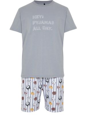 Dzianinowa piżama z nadrukiem Trendyol