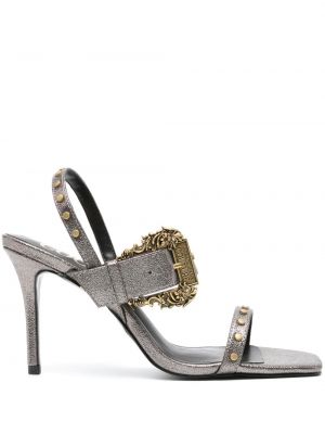 Sandále s prackou Versace Jeans Couture strieborná
