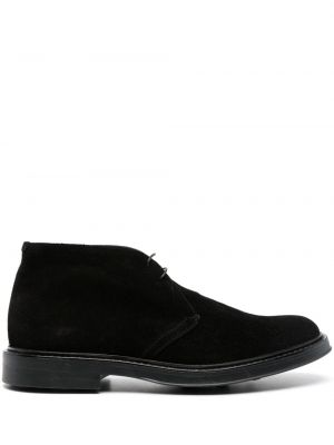 Csipkés szarvasbőr fűzős derby cipő Corneliani fekete