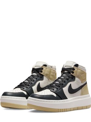 Sneakers Nike Jordan aranyszínű