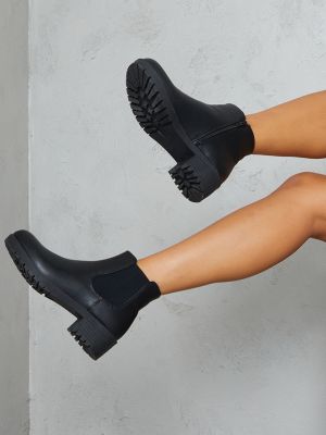 Кожаные ботинки челси с круглым носком из искусственной кожи Prettylittlething черные