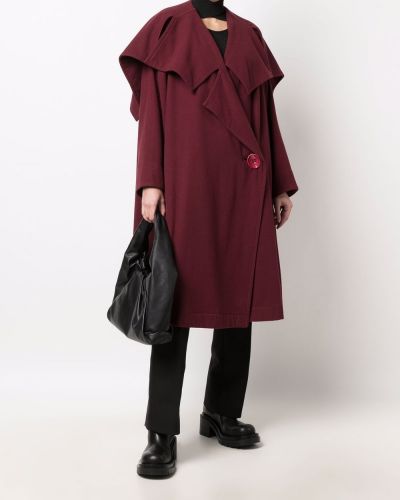 Plisovaný oversized kabát Issey Miyake Pre-owned červený