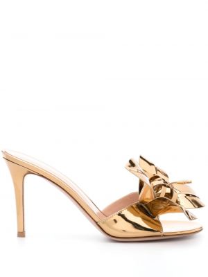 Papuci tip mules cu model floral Gianvito Rossi auriu