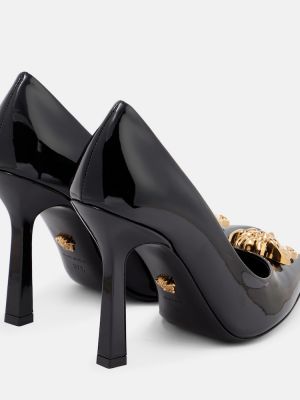 Calzado de charol Versace negro
