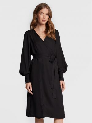Obleka Bruuns Bazaar črna