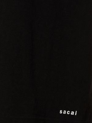 Camiseta con estampado Sacai negro