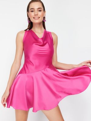 Satenska večernja haljina Trendyol ružičasta