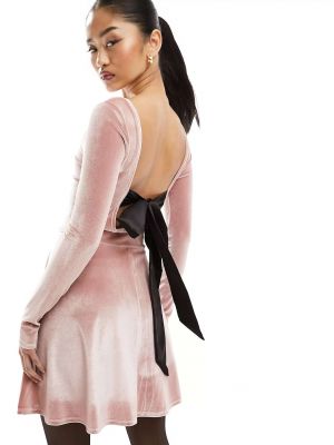 Велюровое платье мини Miss Selfridge розовое