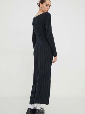 Vlněné dlouhé šaty Abercrombie & Fitch černé