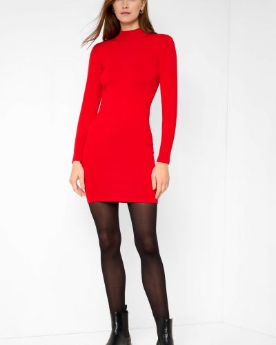 Červené šaty Orsay